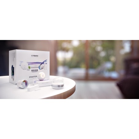 Fibaro Smoke Sensor & Temperature Sensor - SLV White | Smart Home Safety & Comfort